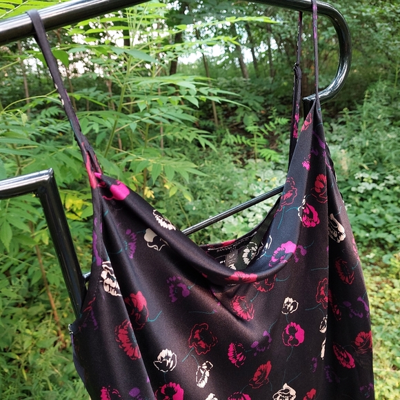 Banana Republic 100% Silk Floral Tank Sm - Picture 3 of 7